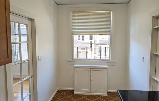 Studio, 1 bath, $2,295, Unit 15