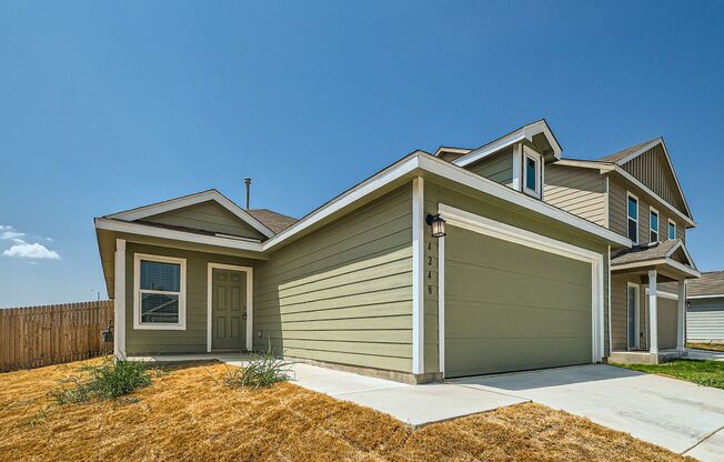 Clean and Ready for Move-In 3BR/2 Bath 1-Story in Southon Meadows