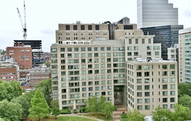 1 bed, 1 bath, 947 sqft, $3,300, Unit 12F