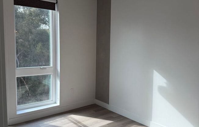 2 beds, 2 baths, 816 sqft, $4,295, Unit 405