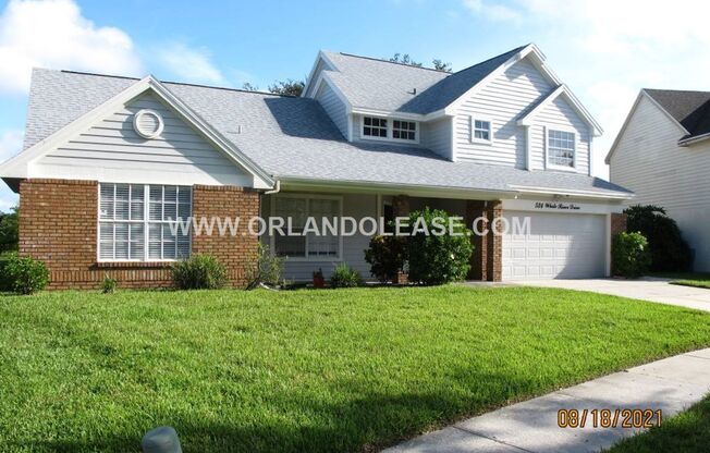 Beautiful 4bd /2.5ba Waterford Lakes home with Pool !