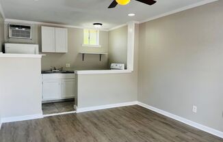 1 bed, 1 bath, $850, Unit 128 S Main Ave Unit 10