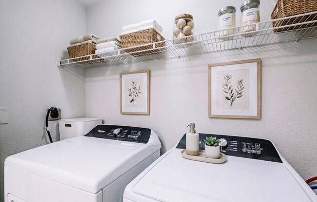 2 beds, 2 baths, 1,000 sqft, $1,450, Unit 2041