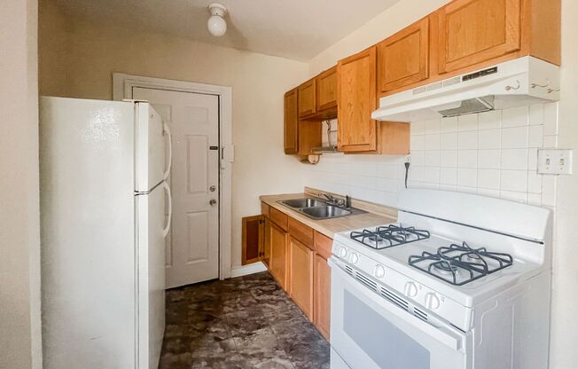 1 bed, 1 bath, 565 sqft, $1,395, Unit 5949P-1