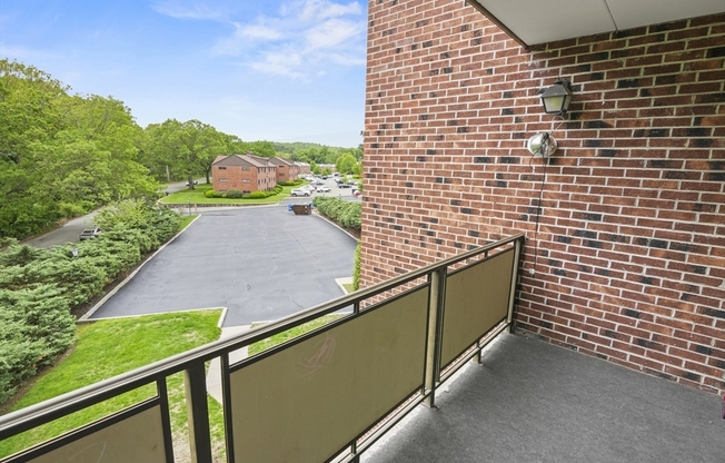 55 Angleside Rd Apt 5