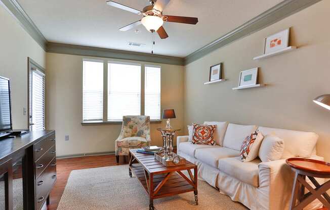 Interiors Cozy Living Room at LangTree Lake Norman Apartments, Mooresville, NC, 28117