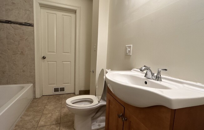 3 beds, 2 baths, 1,200 sqft, $2,887, Unit 2