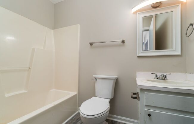 1 bed, 1 bath, 550 sqft, $800, Unit 2207-3