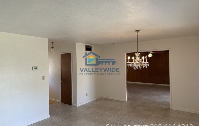 1704 CRESTVIEW DR