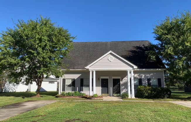 Three bedroom two bath duplex in Wescott Plantation