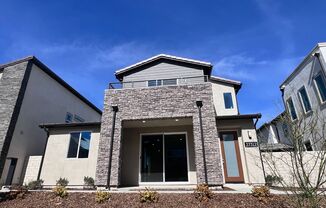 New Construction 4 Bedroom Home in Valencia!