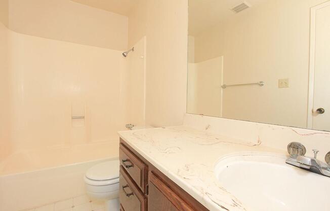 1 bed, 1 bath, 750 sqft, $1,245, Unit 06