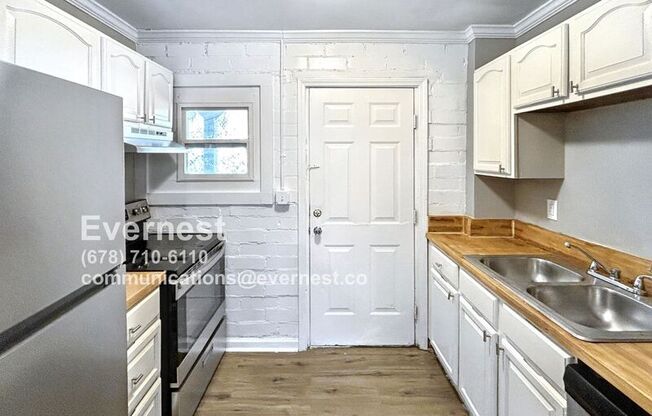 399 HOLLY ST NW