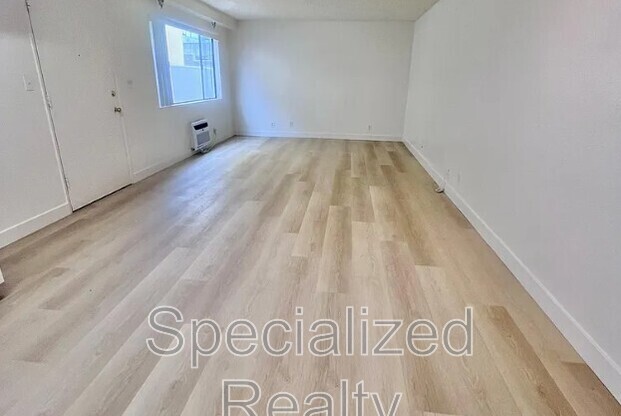 342 E PROVIDENCIA AVE