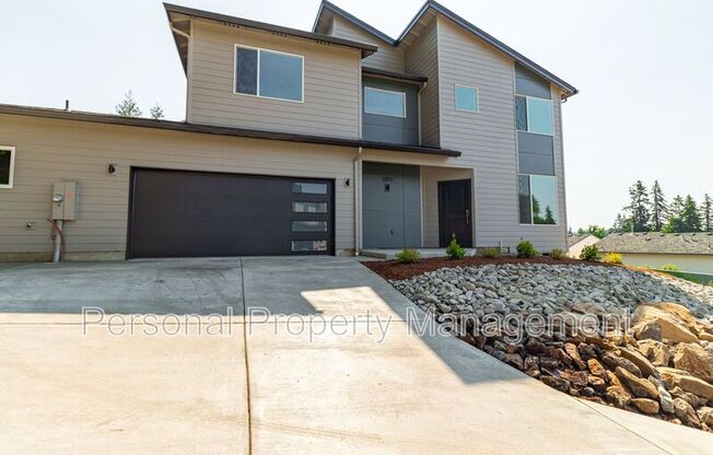 1815 N R CIR