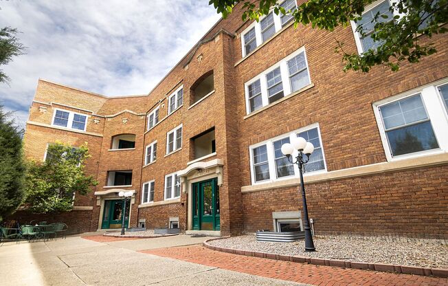 Ebert Apartments