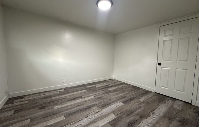 1 bed, 1 bath, $1,199, Unit 15