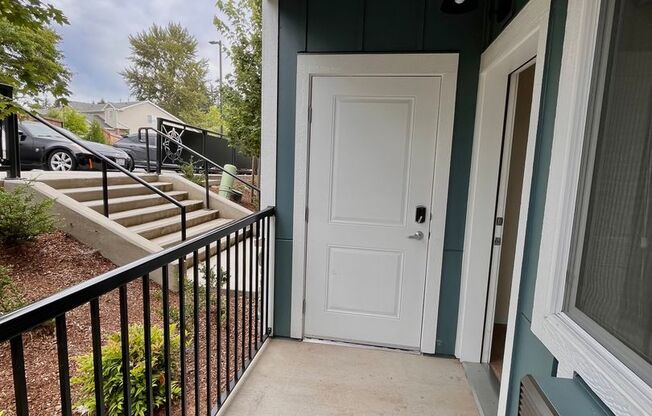 2 beds, 1 bath, $1,875, Unit F102
