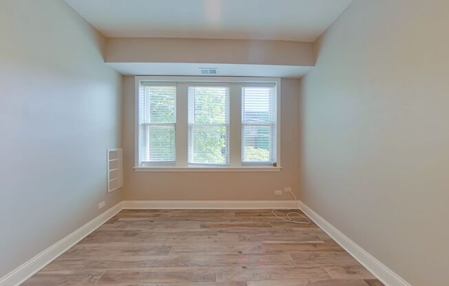 1 bed, 1 bath, 810 sqft, $2,600, Unit 1313 2A