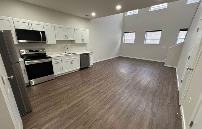 1 bed, 1.5 baths, 941 sqft, $1,745, Unit 220 - L1028 LOFT