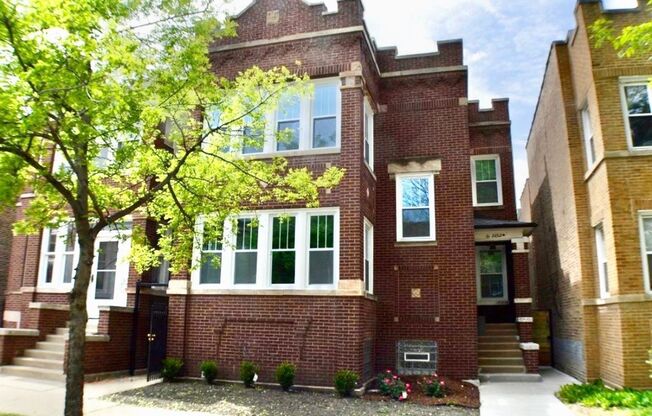 2652 N. Harding St.