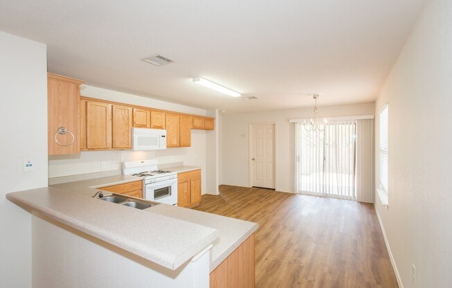 Olympic Heights One Story Home - South Austin
