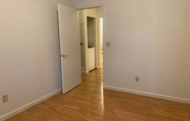 2 beds, 2 baths, $1,795, Unit # 76