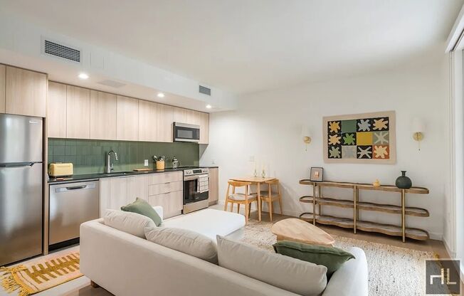 1 bed, 1 bath, $3,650, Unit 211