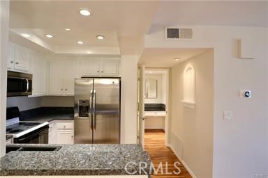 1 bed, 1 bath, 599 sqft, $2,200