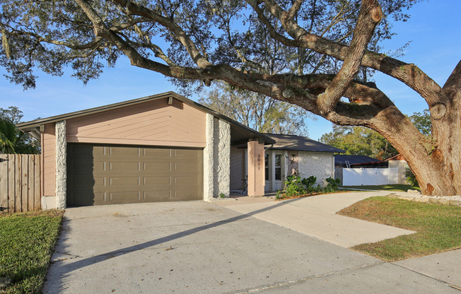 3911 KING DR