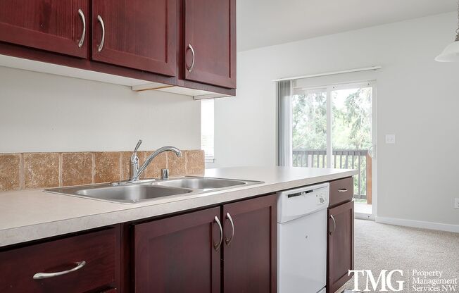 2 beds, 2 baths, 825 sqft, $1,599, Unit 1-12B
