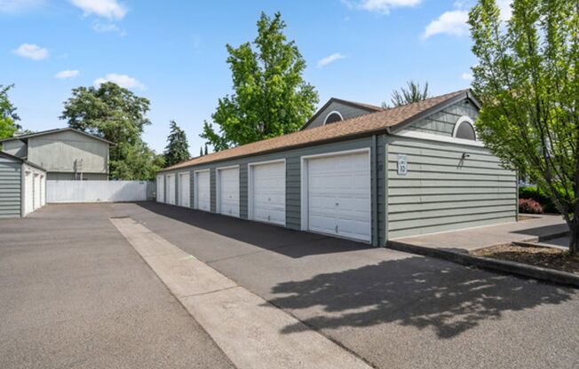 2 beds, 2 baths, 1,027 sqft, $1,450, Unit 62