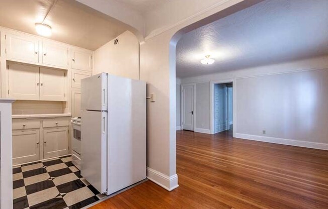 1 bed, 1 bath, 600 sqft, $1,575, Unit 203