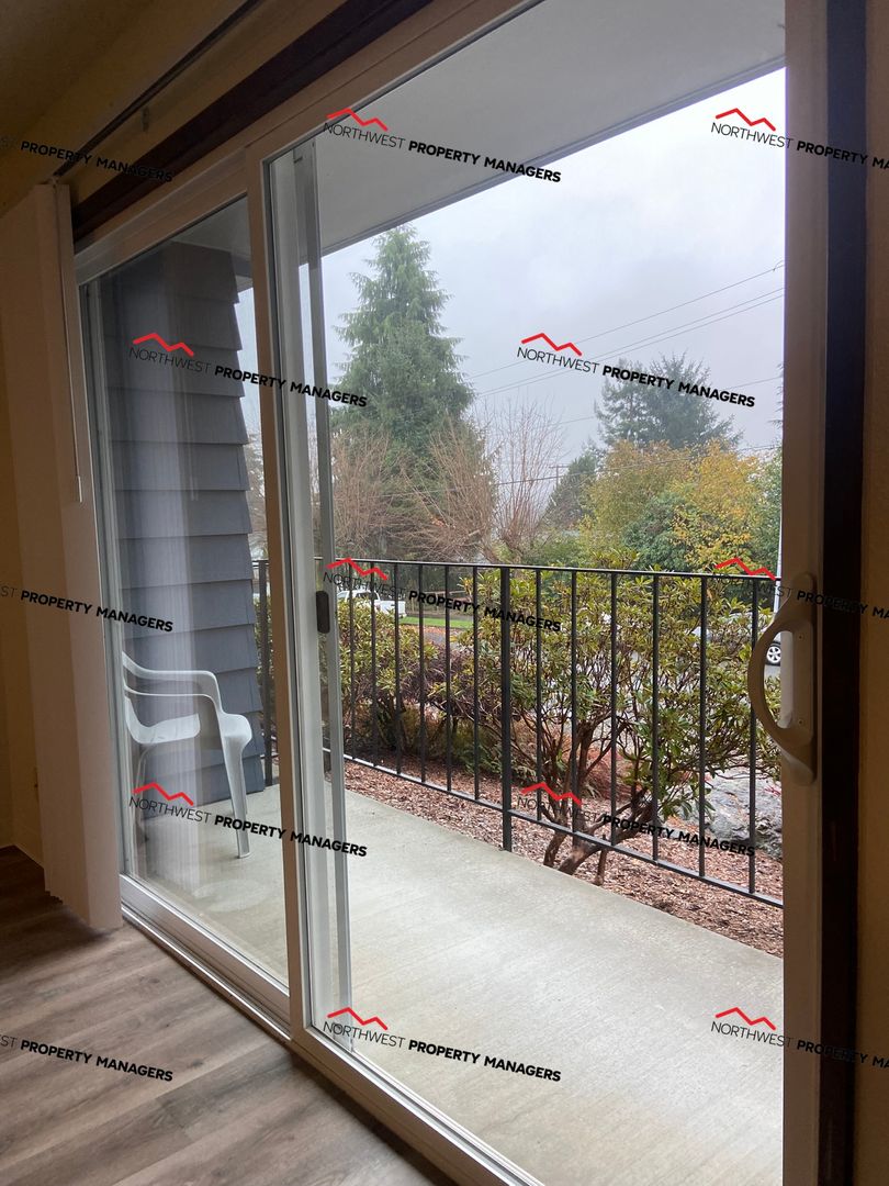 r139h Overlook Apartments