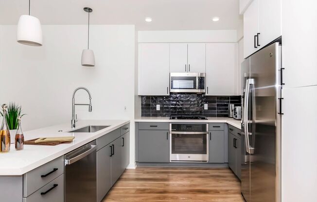 2 beds, 2 baths, 1,029 sqft, $2,593, Unit 418