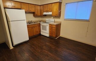 2 beds, 1 bath, 750 sqft, $840, Unit 2411-3