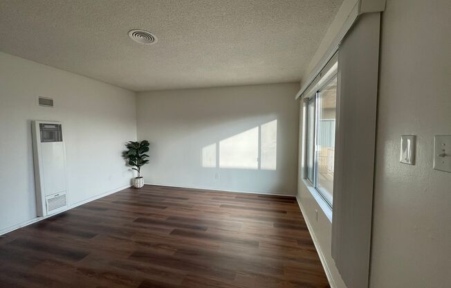 1 bed, 1 bath, 750 sqft, $1,850, Unit 14