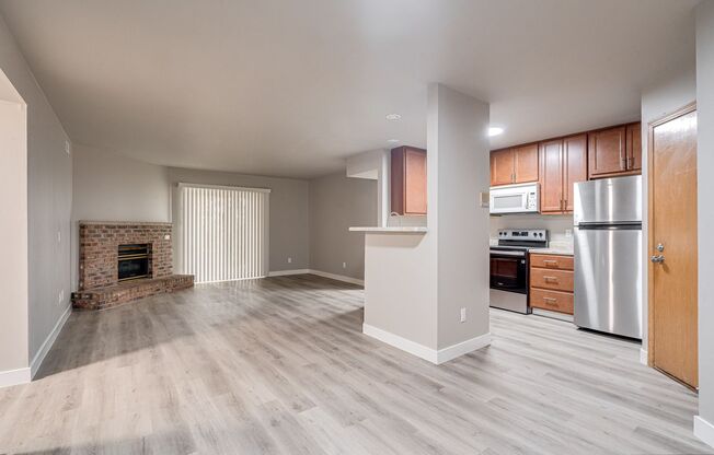3 beds, 2 baths, 1,325 sqft, $1,999, Unit 1608 - 101