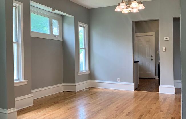 Beautiful 4 bedroom + Den Home in Minneapolis!