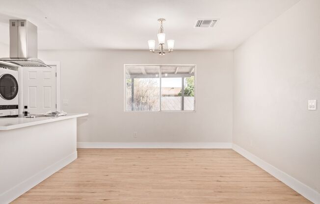 1611 W 5 ST