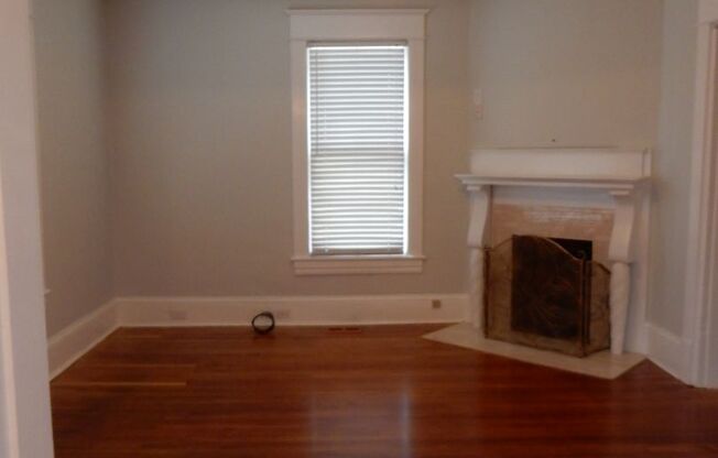 Spacious 3 BR home in Old SW, close to YMCA & Downtown!