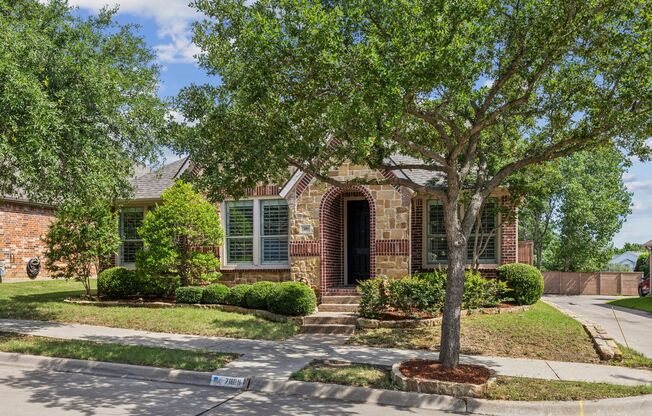 Elegant Living in Fountain Ridge – A Serene Retreat with Modern Convenience