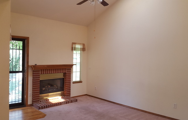 Nice 3 bedroom, 2 1/2 bath Townhome in North Colorado Springs