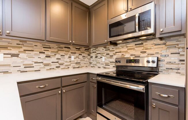 1 bed, 1 bath, 589 sqft, $999, Unit 121 A2 Patio First Floor