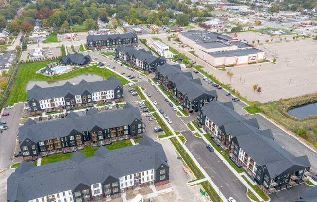 Uptown Square Apartments in Troy, MI