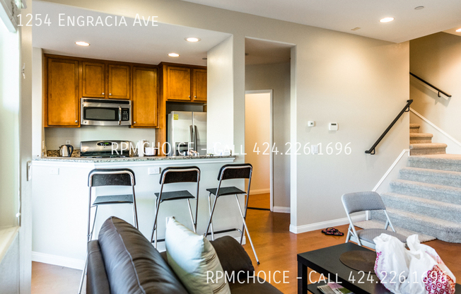 1254 Engracia Ave