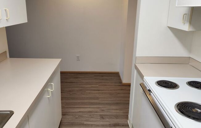 1 bed, 1 bath, 650 sqft, $1,895, Unit 305