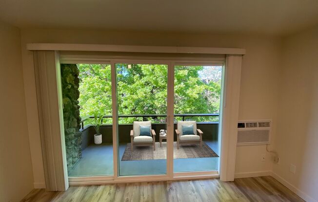2 beds, 1 bath, 850 sqft, $1,395, Unit 301