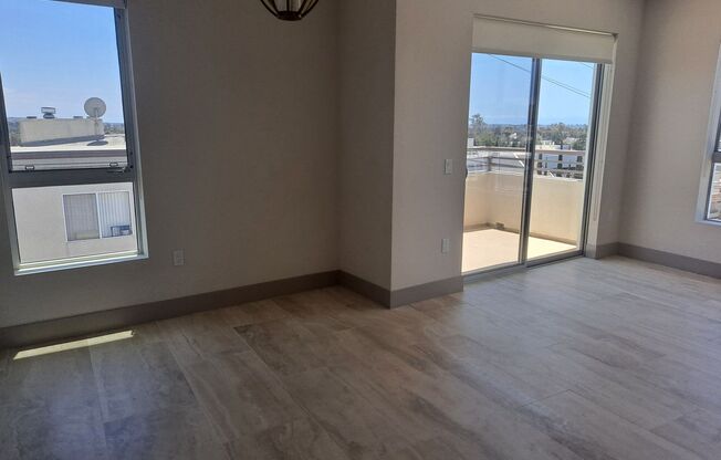 1 bed, 1 bath, 716 sqft, $2,910, Unit 10534 - 203