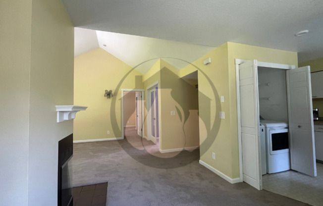 Charbonneau Area-  Spacious upstairs unit